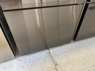 Factory second Fisher & Paykel RF522BRPB6 494-liter bottom mount refrigerator-freezer - Second Hand Appliances Geebung
